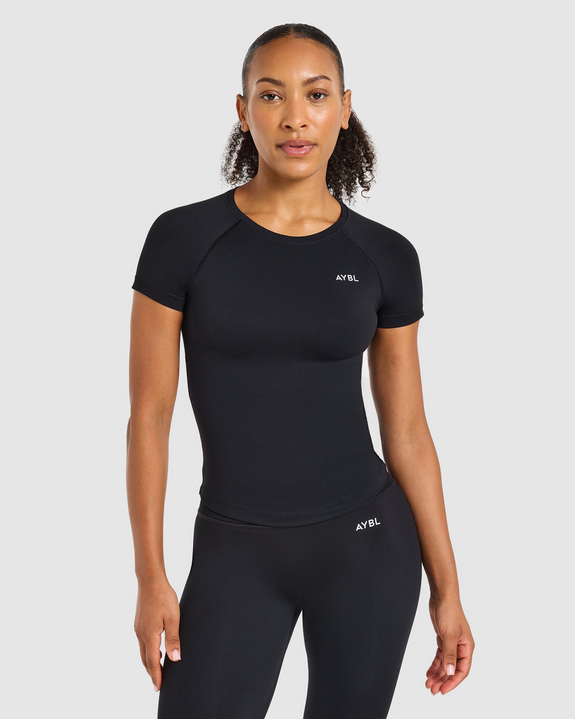 Enhance Seamless Short Sleeve Top - Noir