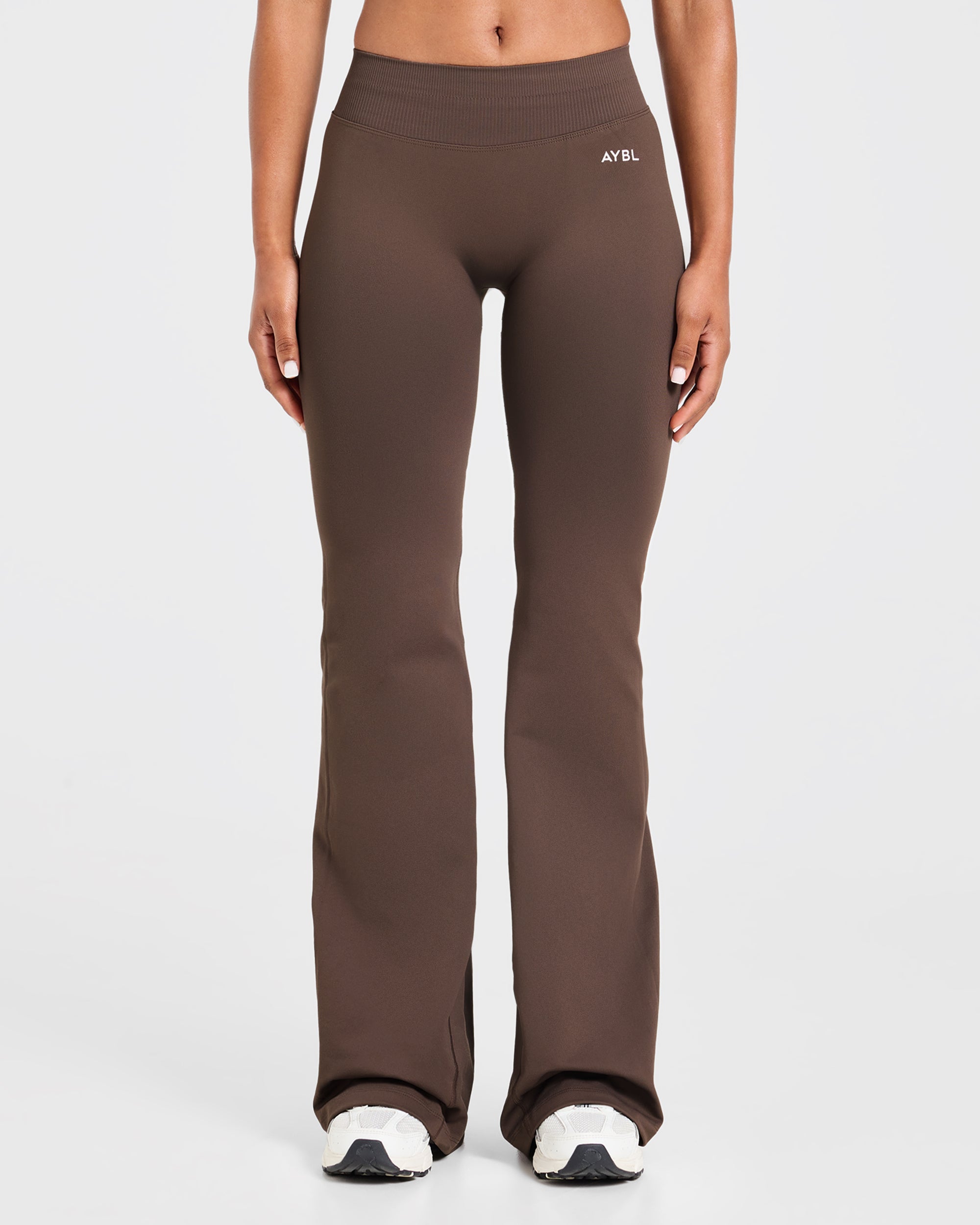 Enhance Seamless Flared Leggings - Marron