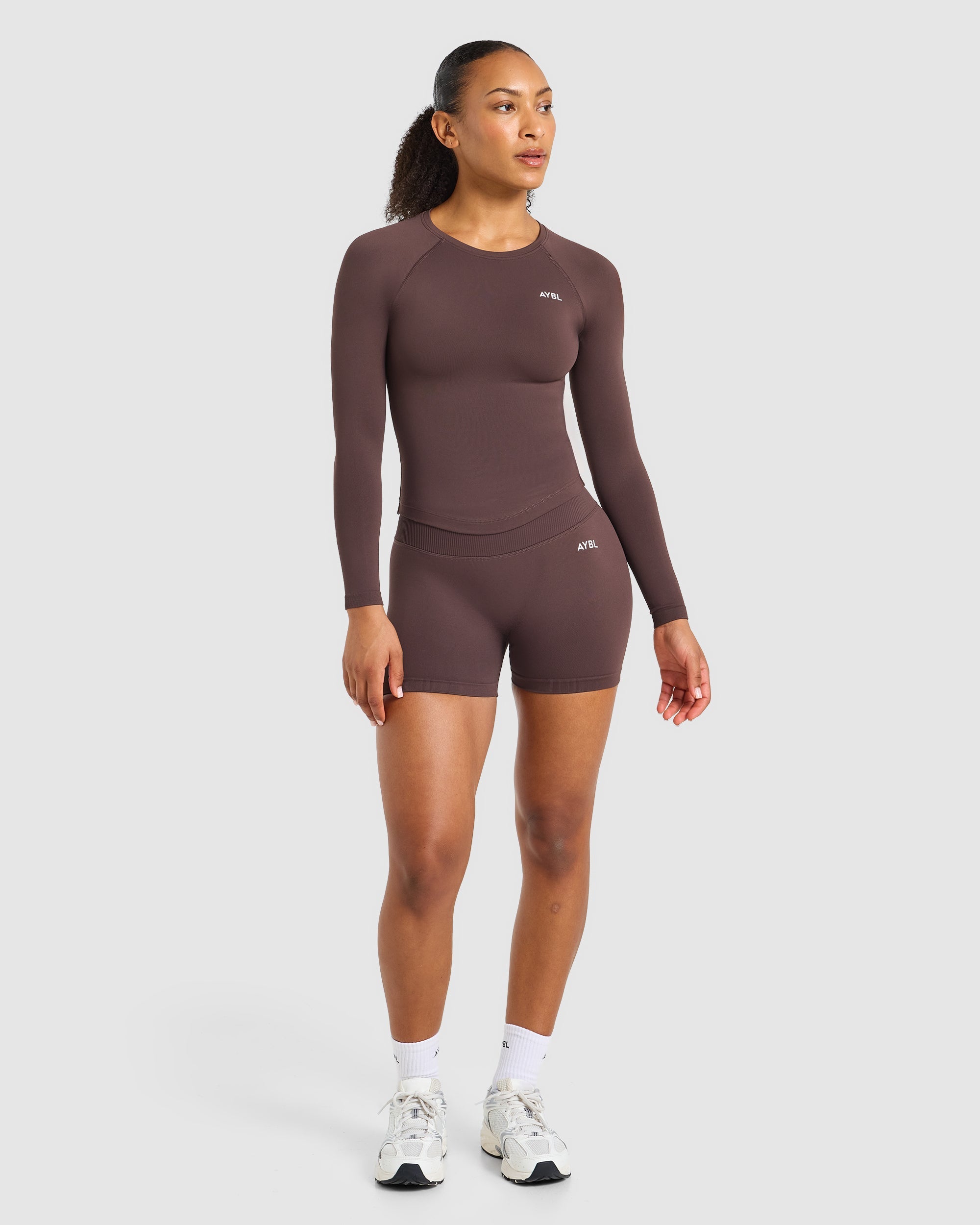 Enhance Seamless Long Sleeve Top - Cocoa Marron