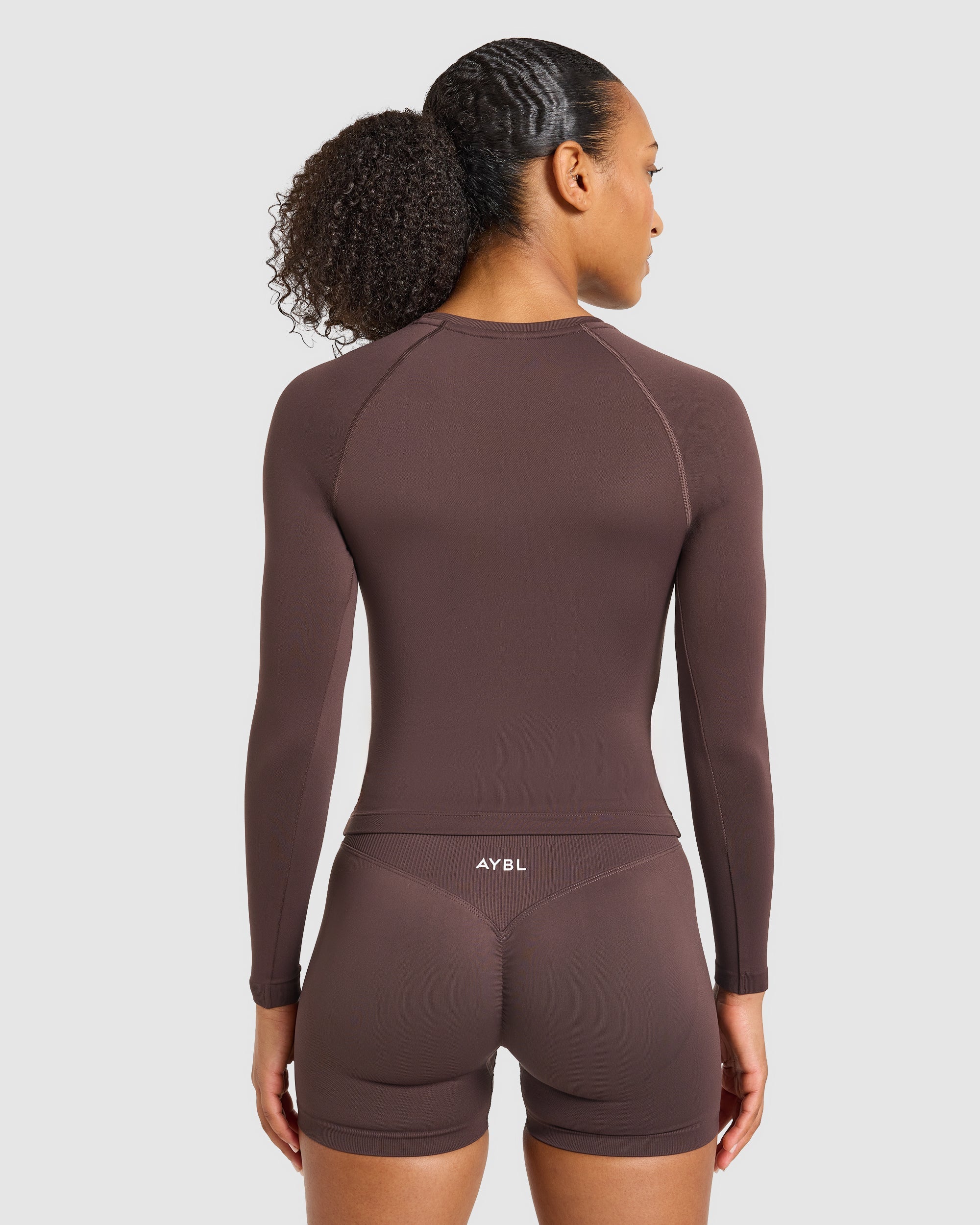 Enhance Seamless Long Sleeve Top - Cocoa Marron