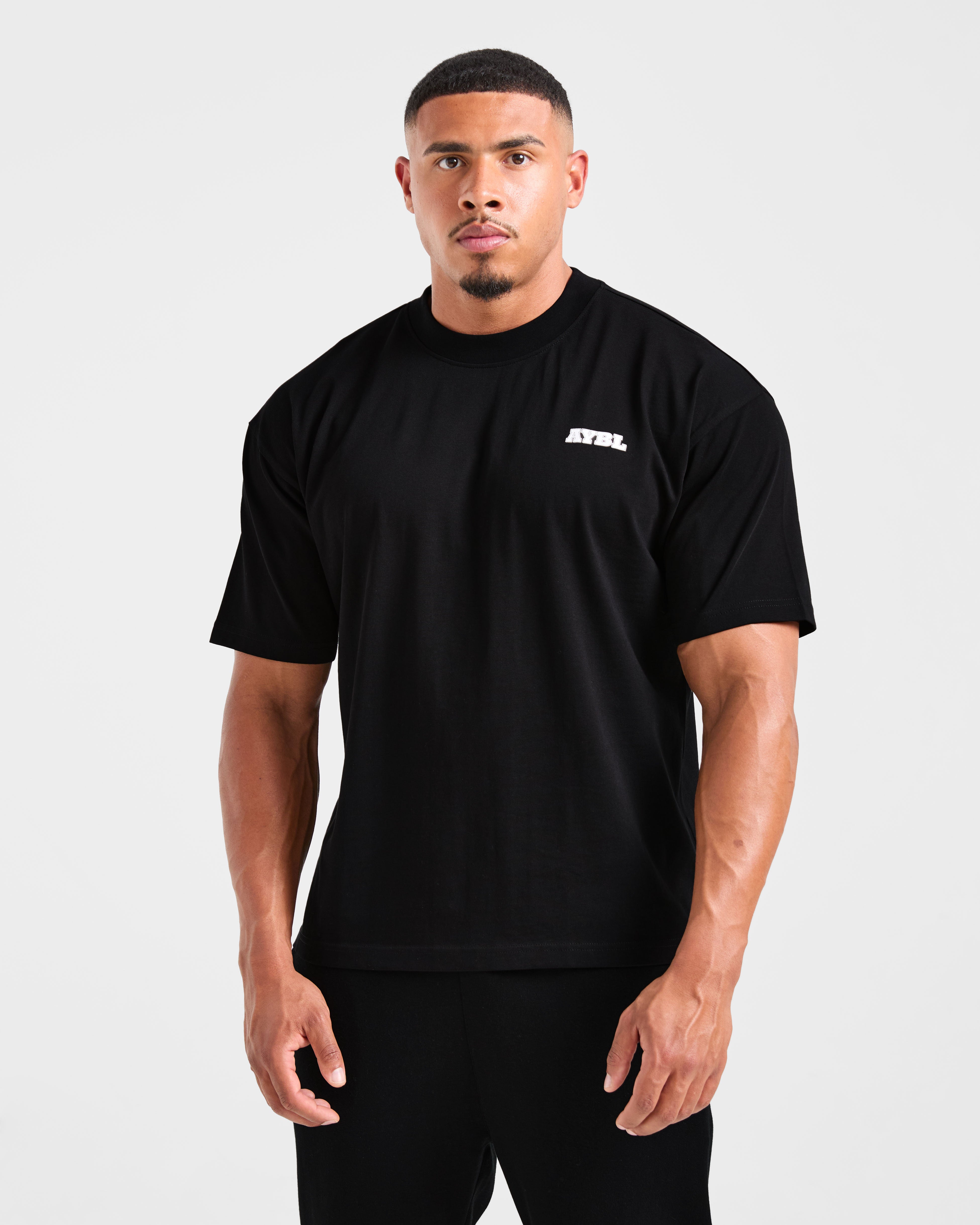 Global Oversized T Shirt - Noir/Rouge