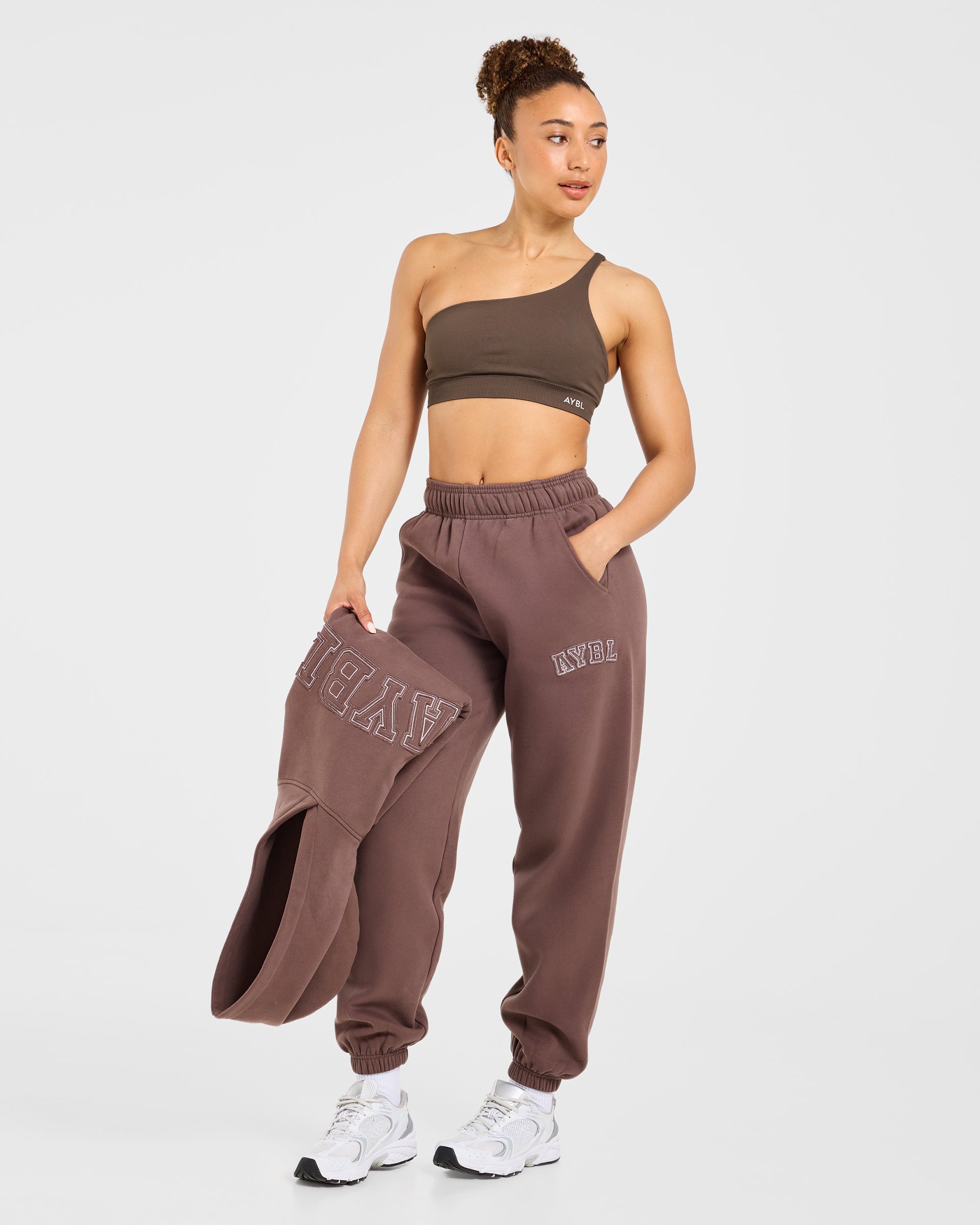 Varsity Applique Oversized Joggers - Marron
