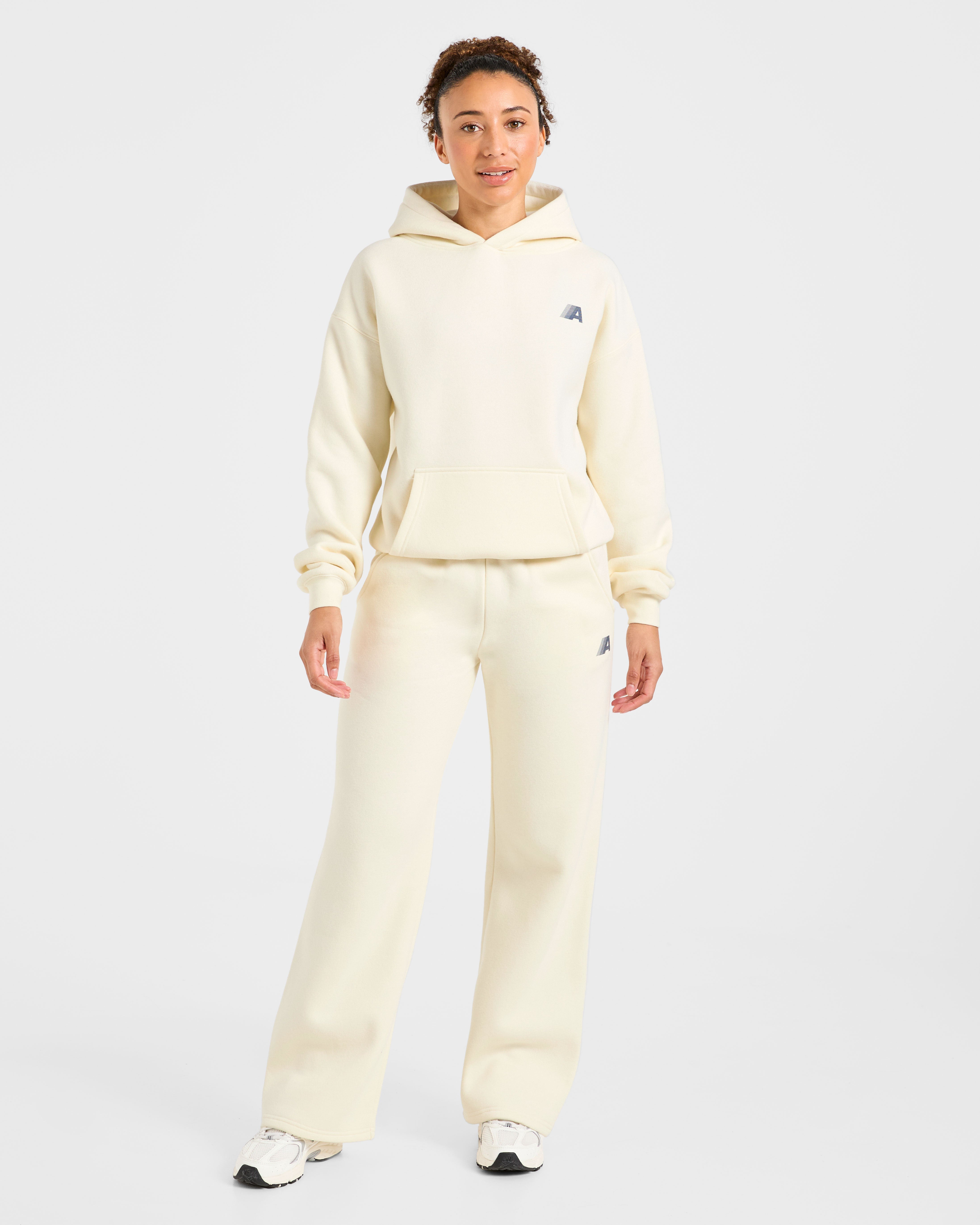 Retro Athletics Oversized Straight Leg Joggers - Butter Jaune/Navy