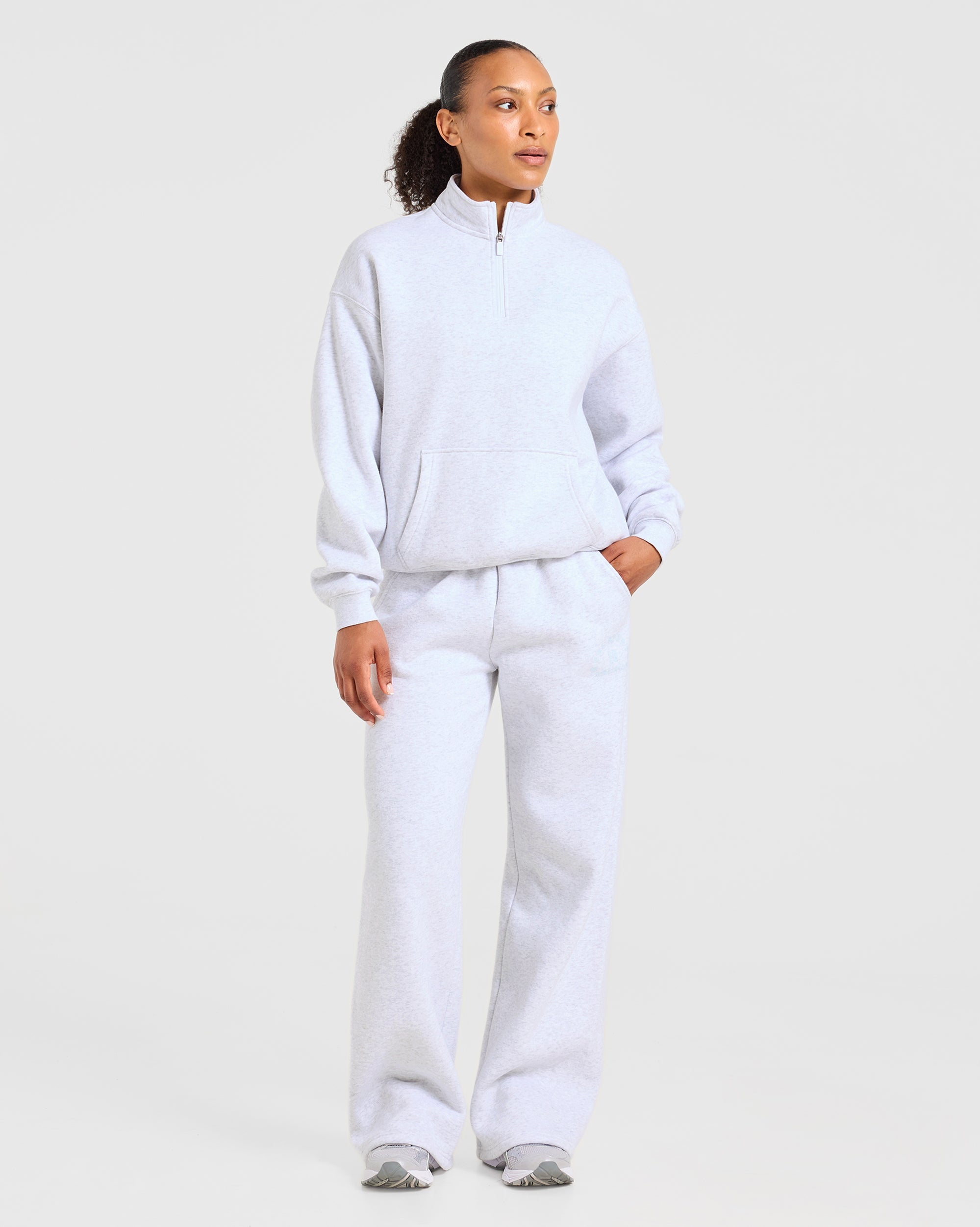 AYBL Sports 18 Oversized Straight Leg Joggers - Heather Gris