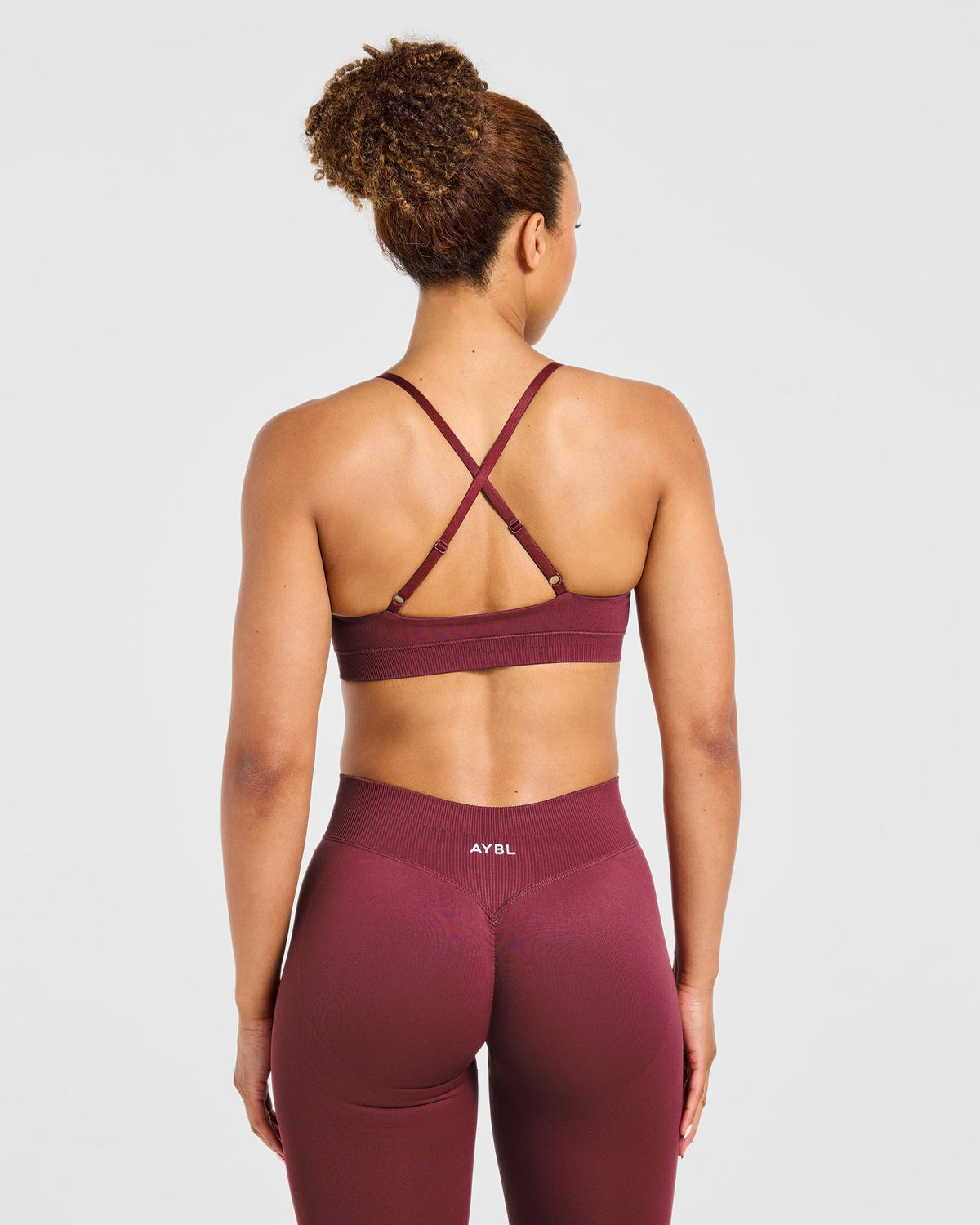 Enhance Seamless Sports Bra - Mahogany Red