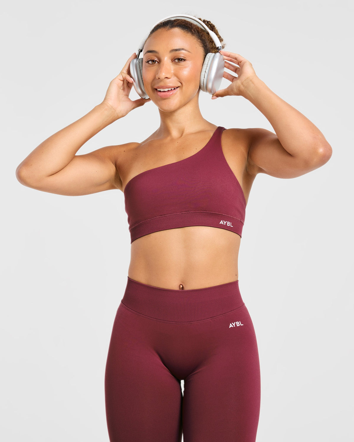 Enhance Seamless One Shoulder Sports Bra - Mahogany Red