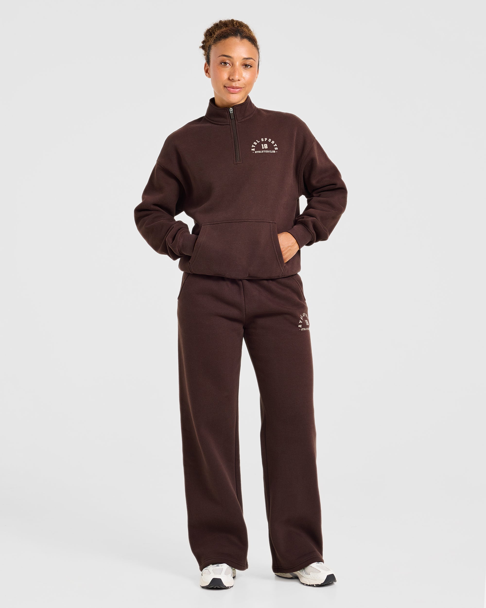 AYBL Sports 18 Oversized Straight Leg Joggers - Cocoa Marron