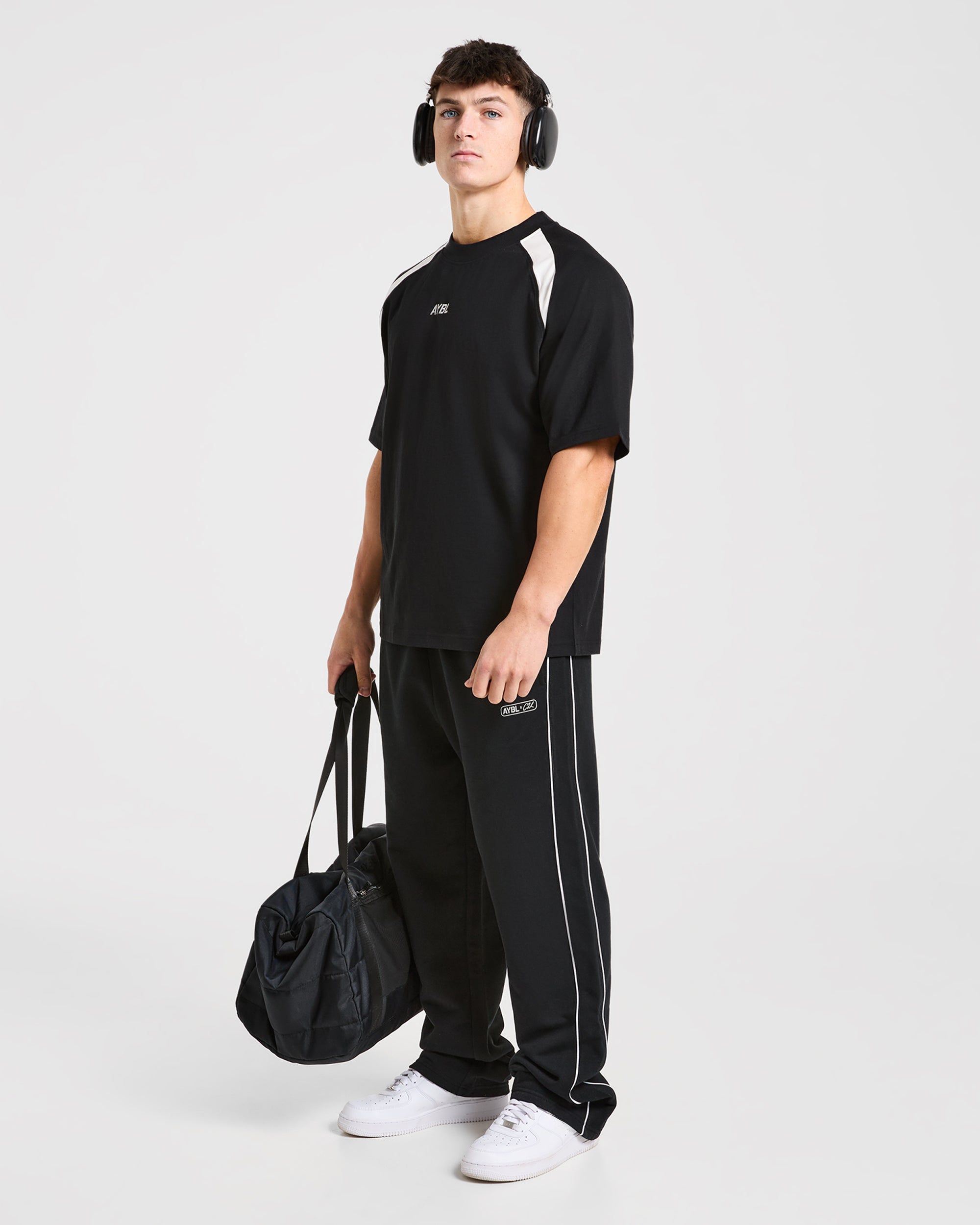 Cam Kissel x Contrast Oversized T Shirt - Noir