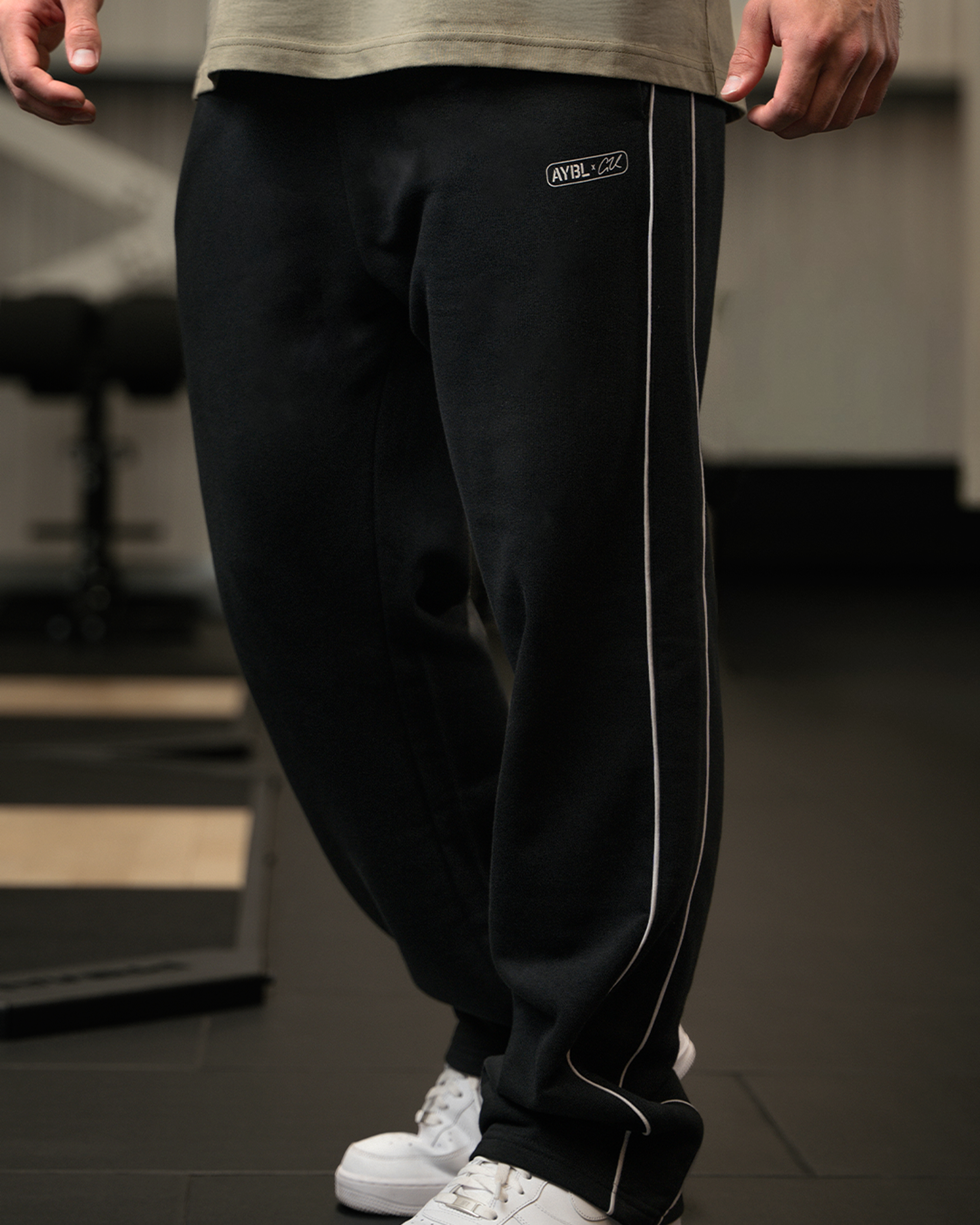 Cam Kissel x Oversized Straight Leg Joggers - Noir