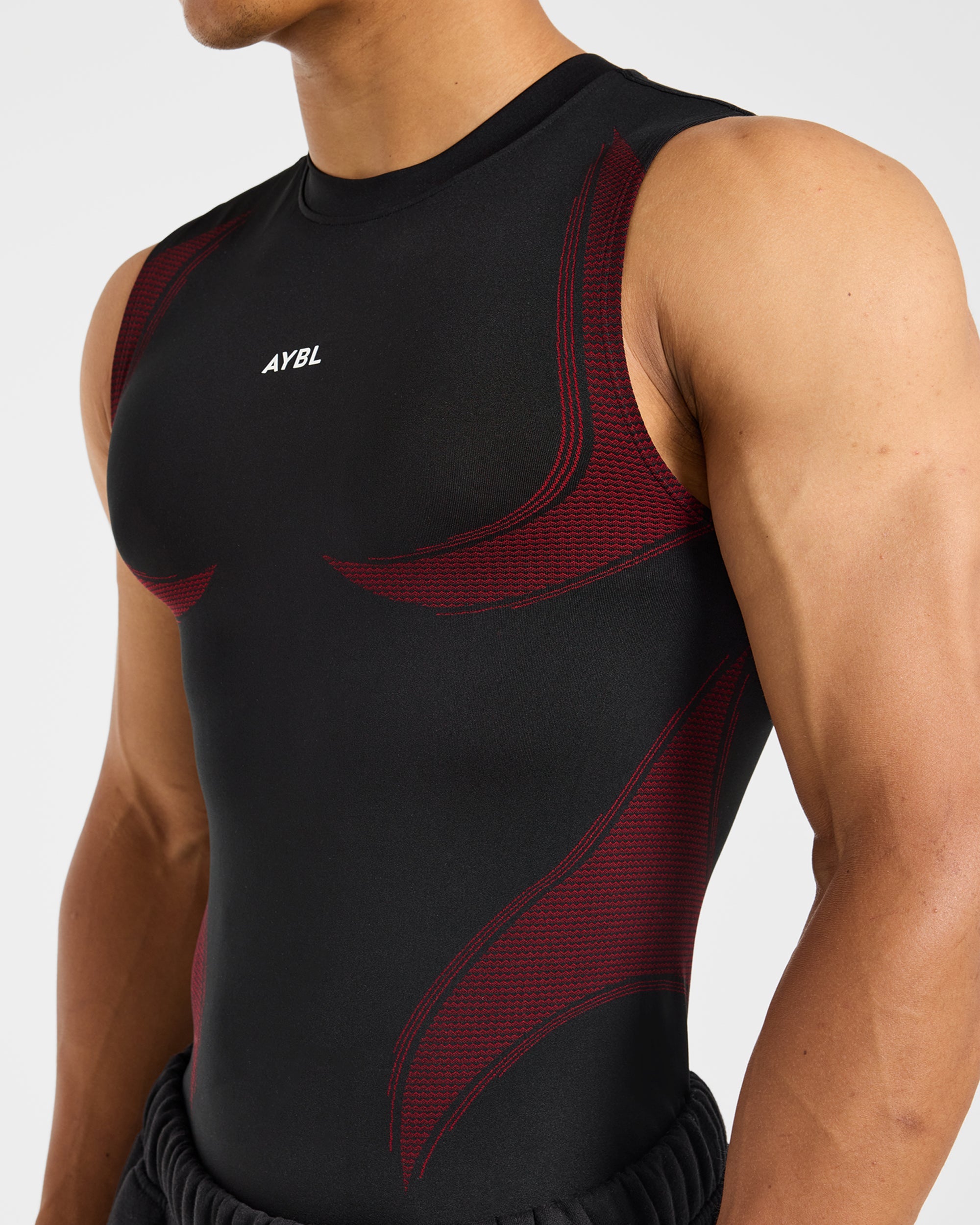 Charge Seamless Tank - Noir/Rouge