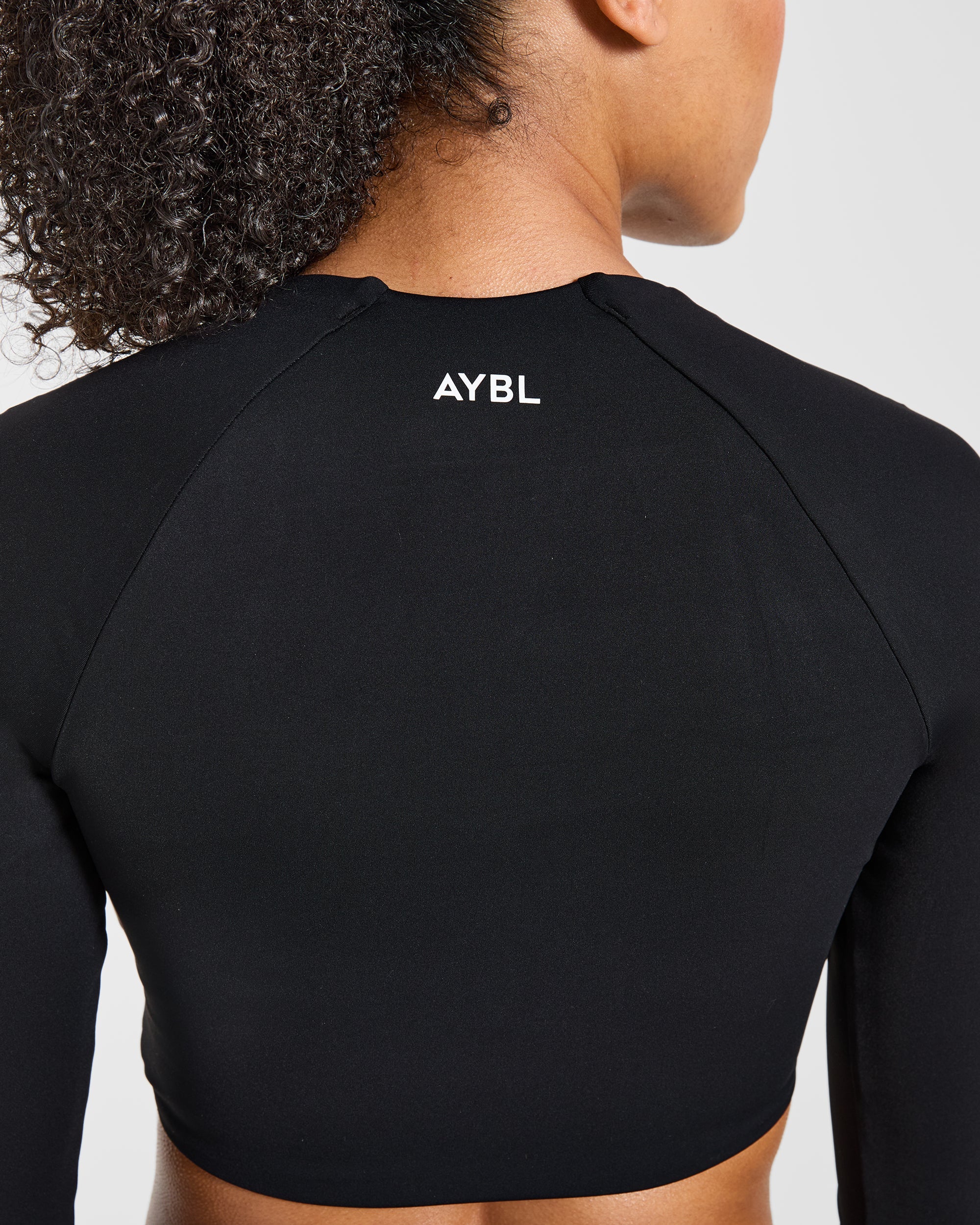 Physique Long Sleeve Crop Top - Noir