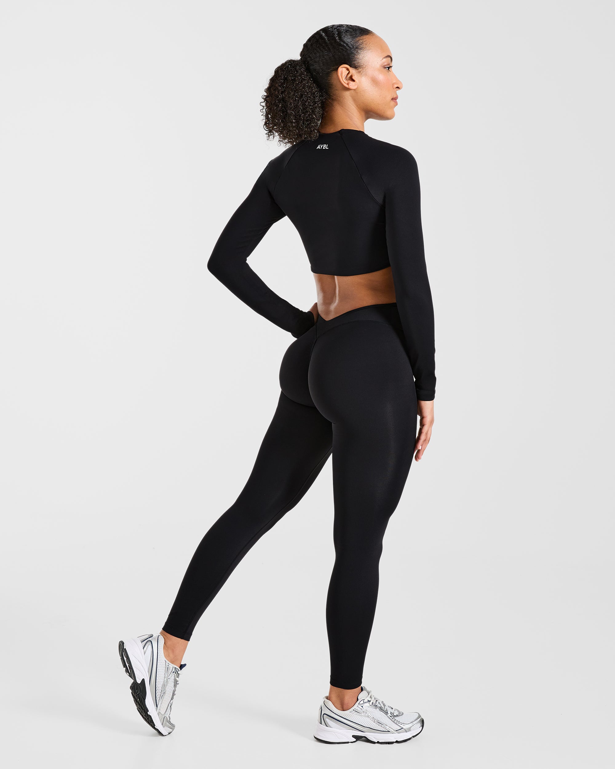 Physique Long Sleeve Crop Top - Noir