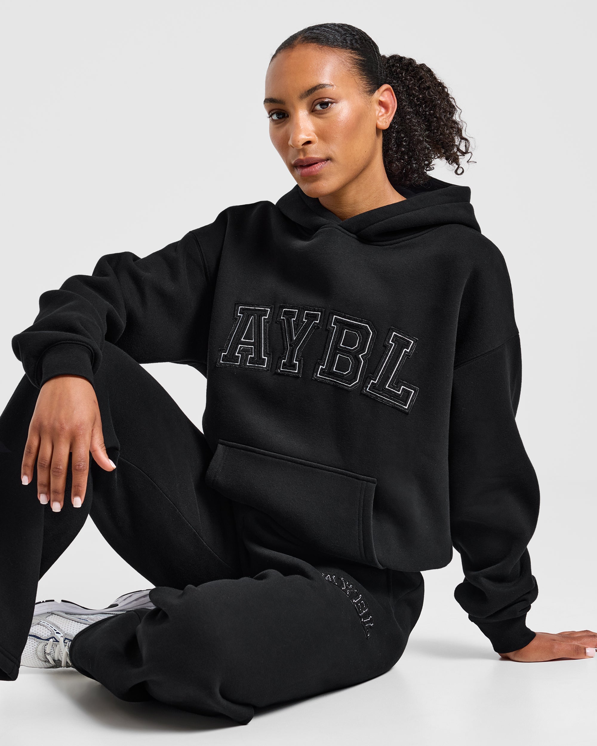 Varsity Applique Oversized Hoodie - Noir