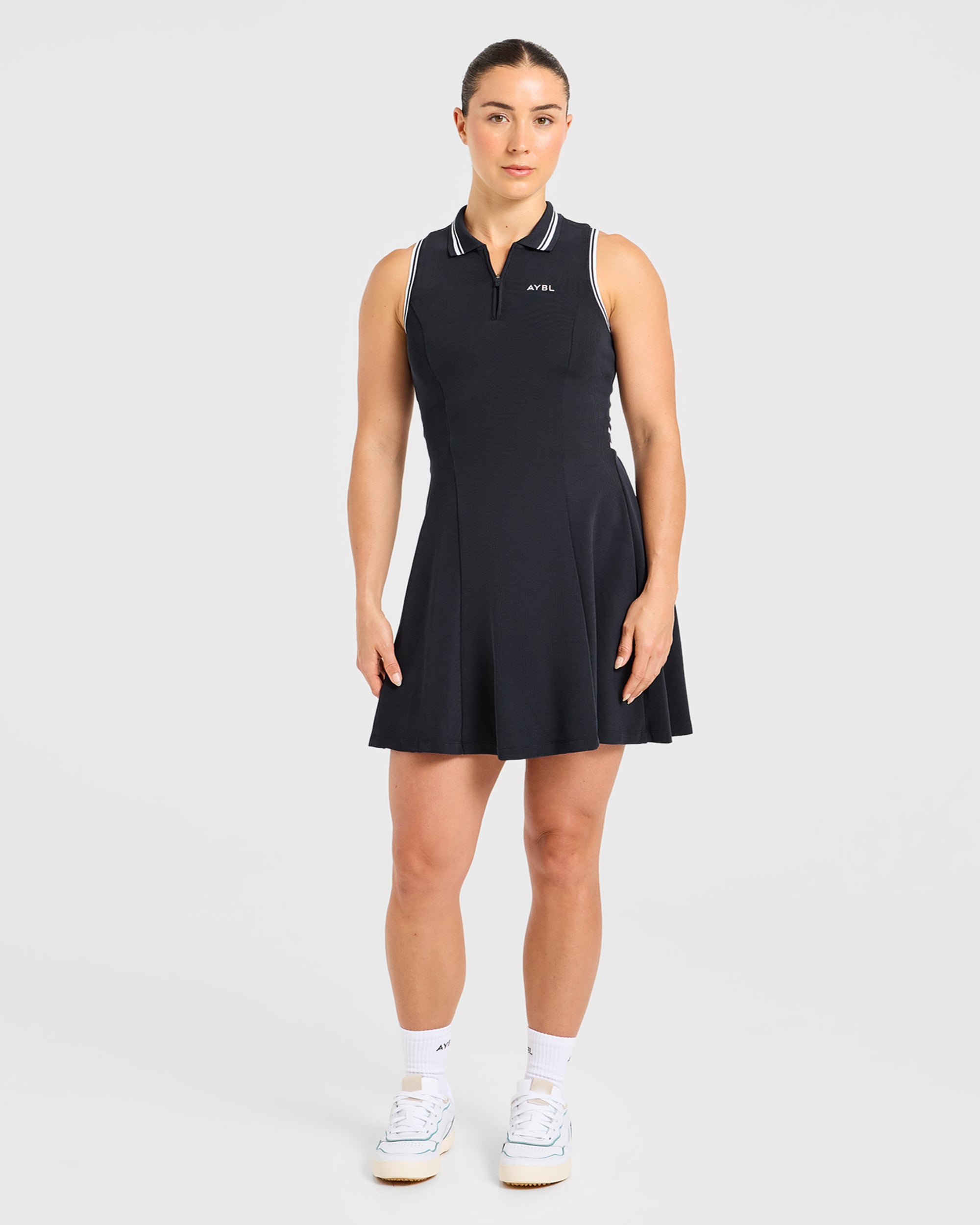 Classic Pleated Dress - Noir